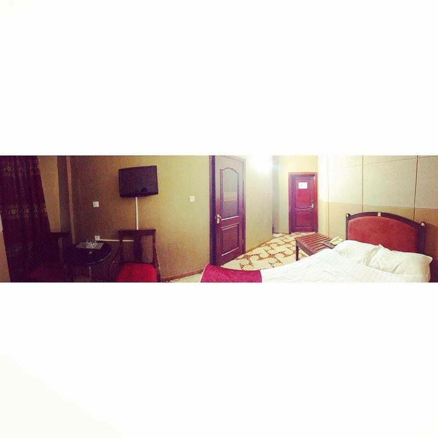 Elegance Hotel 乌兰巴托 外观 照片